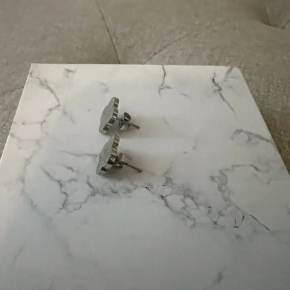 Trendy earrings silver - Picture 3 of 3